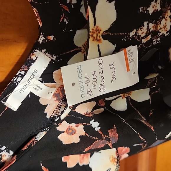 Maurices tank top - Picture 3 of 8